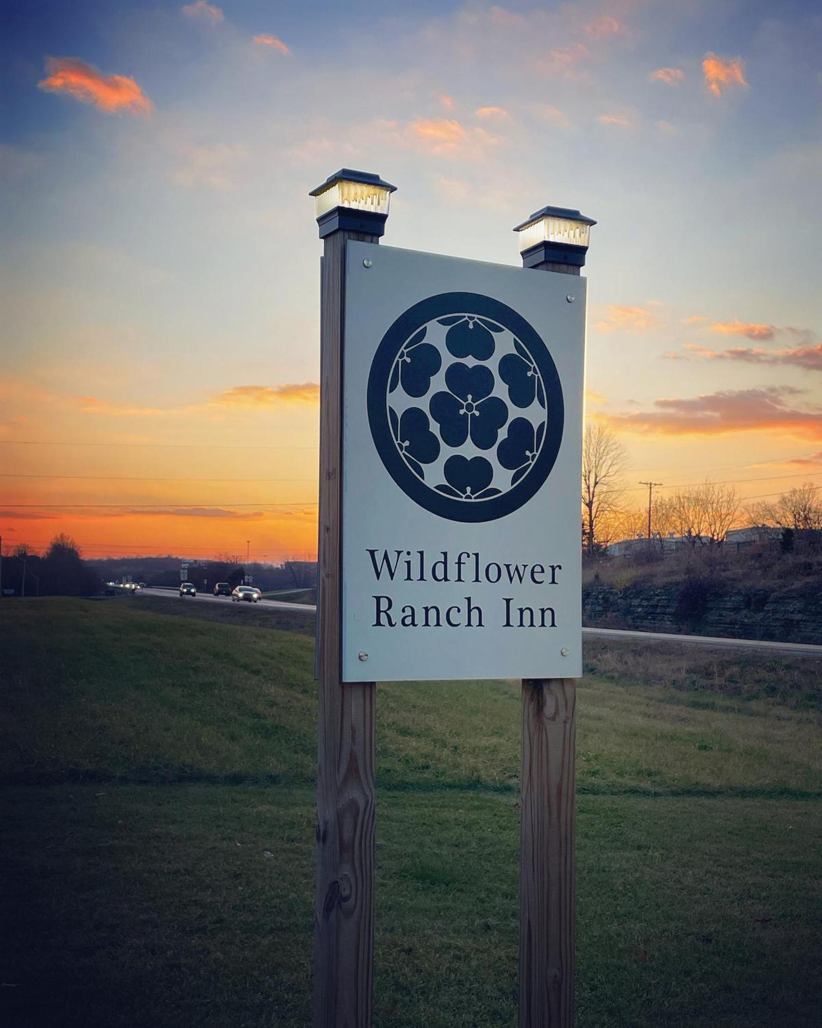 Wildflower Ranch Inn Springfield Екстер'єр фото